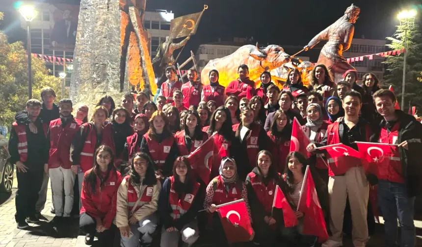 Kızılay Uşak Şubesi’nden Unutulmaz Kızılay Haftası Etkinliği