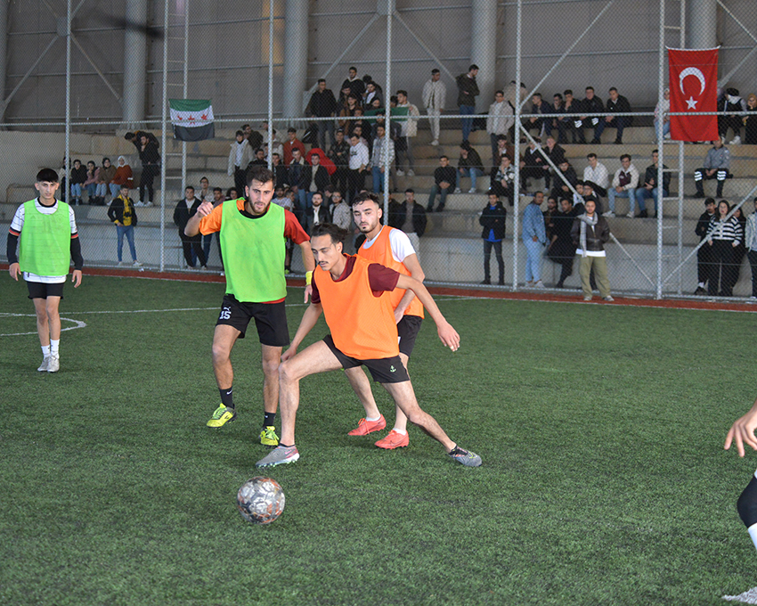 Usak Universitesi Turnuva Futbol Usakolay 1