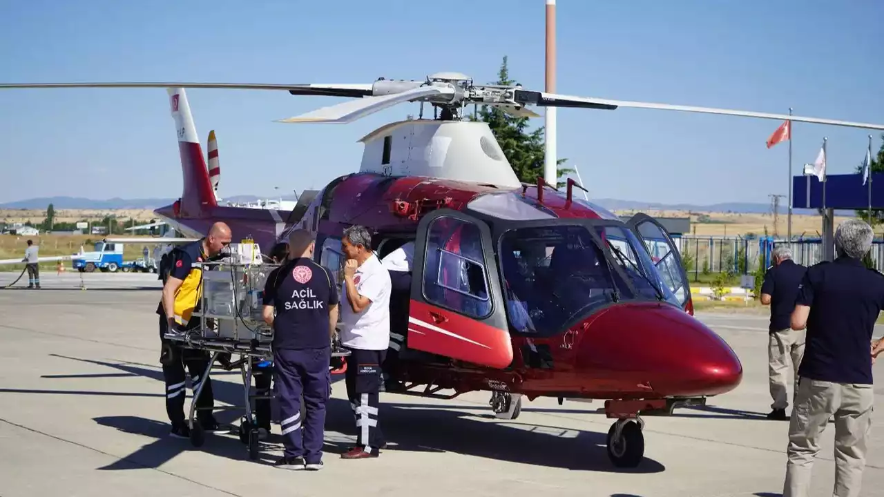 Uşakta Premature Bebek Helikopterle Ankaraya Nakil Oldu 1 Min