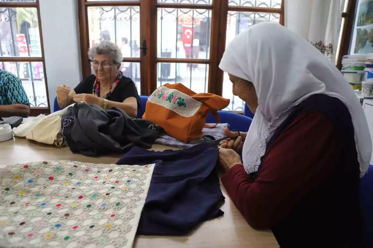 Muğla Da 100 Yaş Evi Sakinleri Eski Eşyaları Yeniliyor2 Min