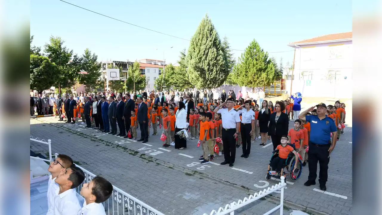 Nuri Seker Ilkokulu Acılıs2 Min