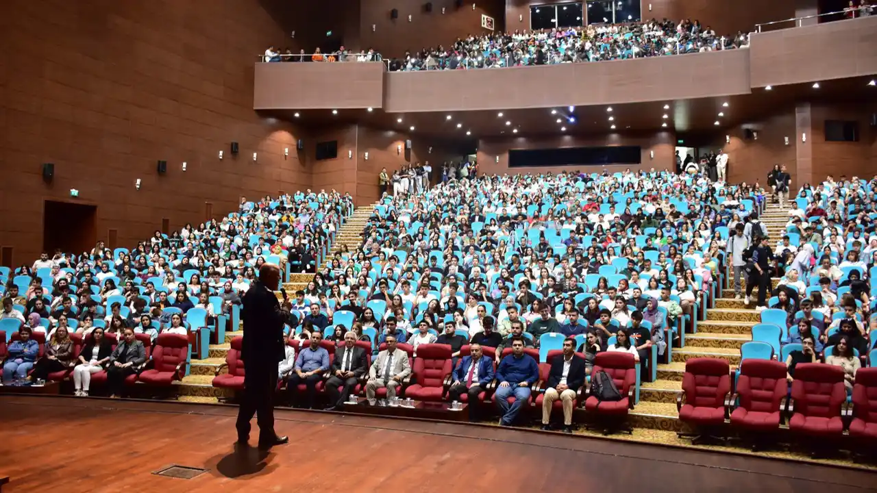 Mehmet Ali Kolcu Uşak Üniversitesi 1