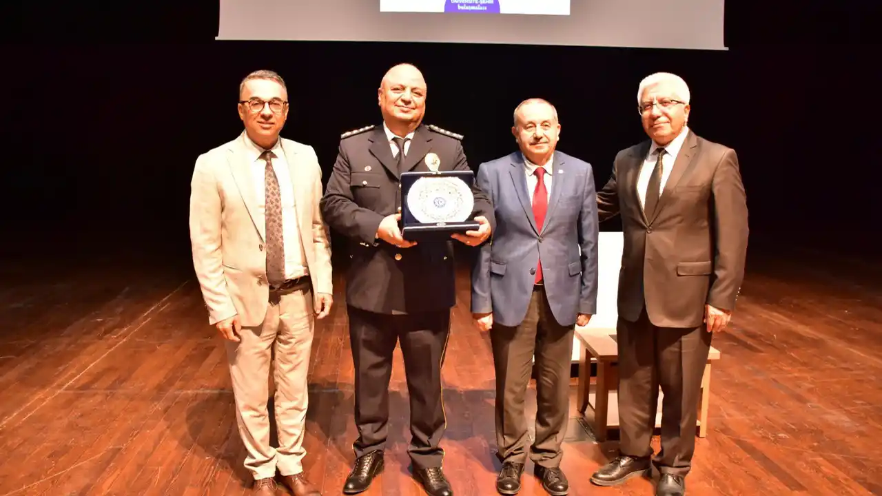 Mehmet Ali Kolcu Uşak Üniversitesi 4