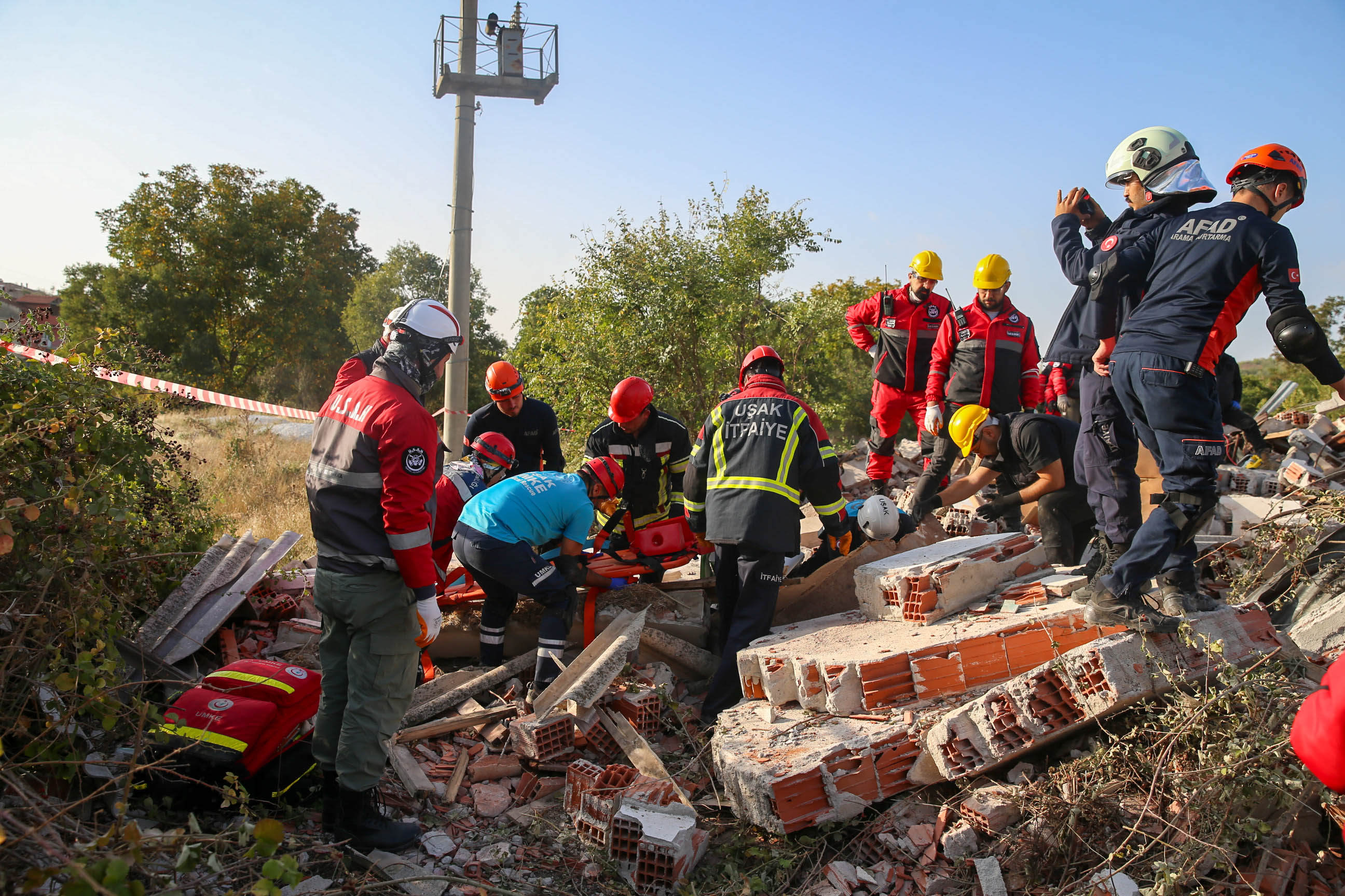 Usak Deprem Tatbikat1