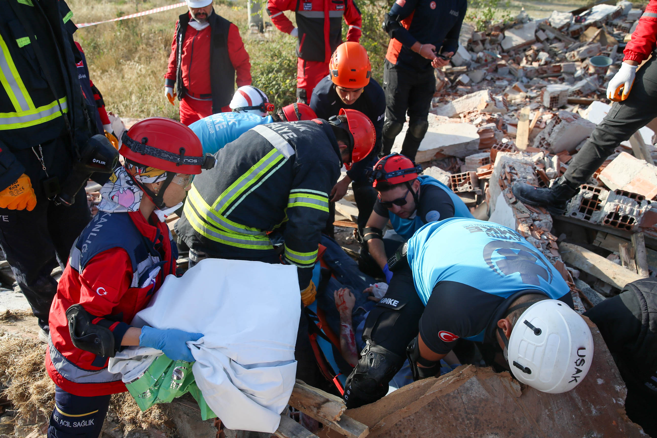 Usak Deprem Tatbikat2