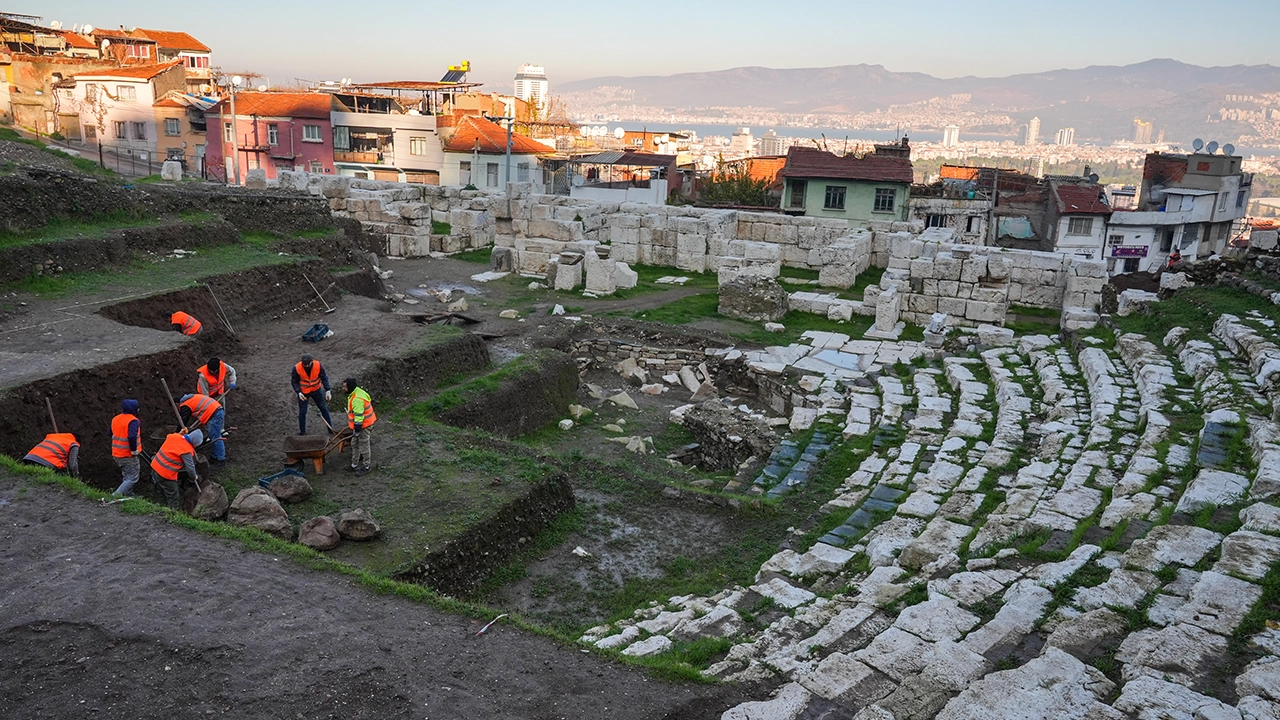 Izmir Antik Tiyatro2