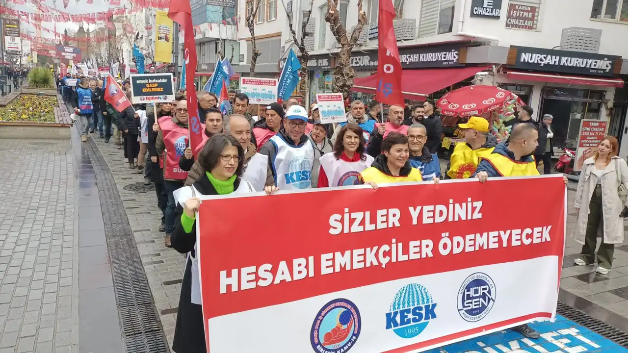 Uşak Kamu Emekçileri Yürüyüş 1