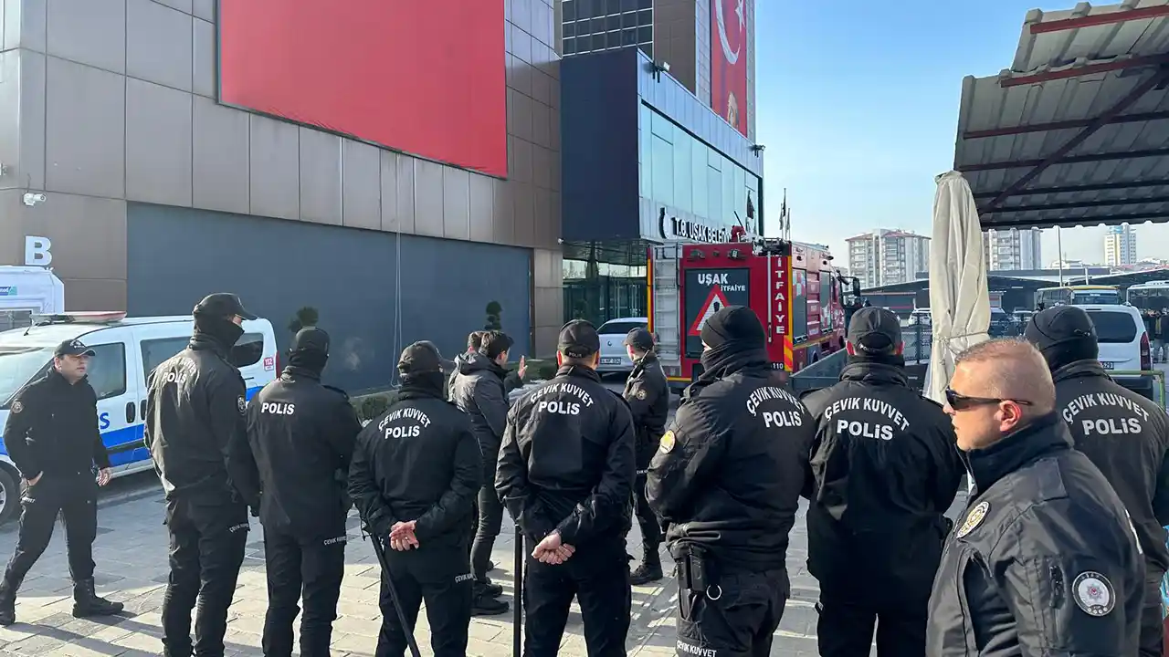 Polis Belediye Önü Güvenlik Usak