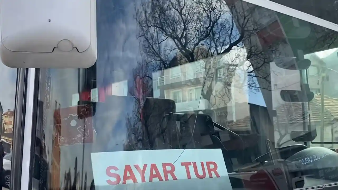 Usak Belediye Arac Cam Kırılma