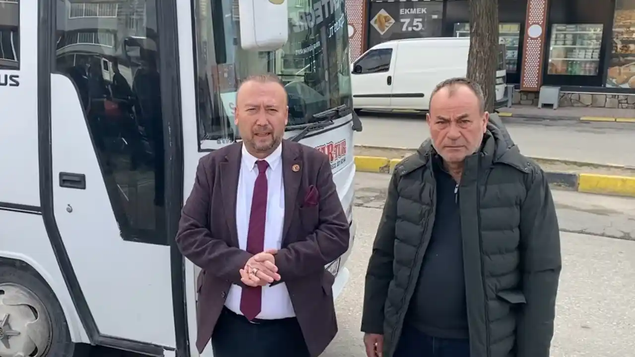 Usak Belediye Arac Cam Kırılma1