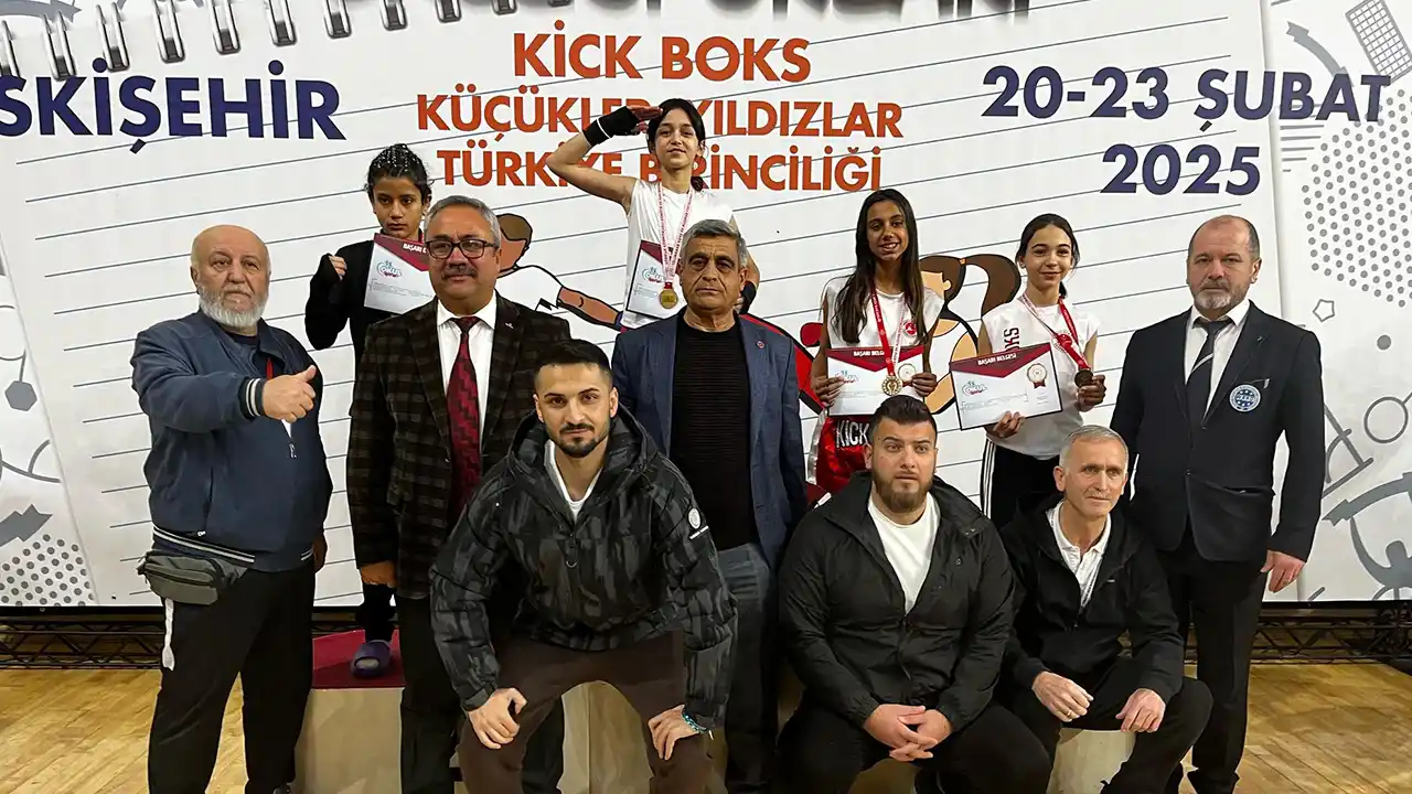 Usak Kick Boks Esme Madalya1