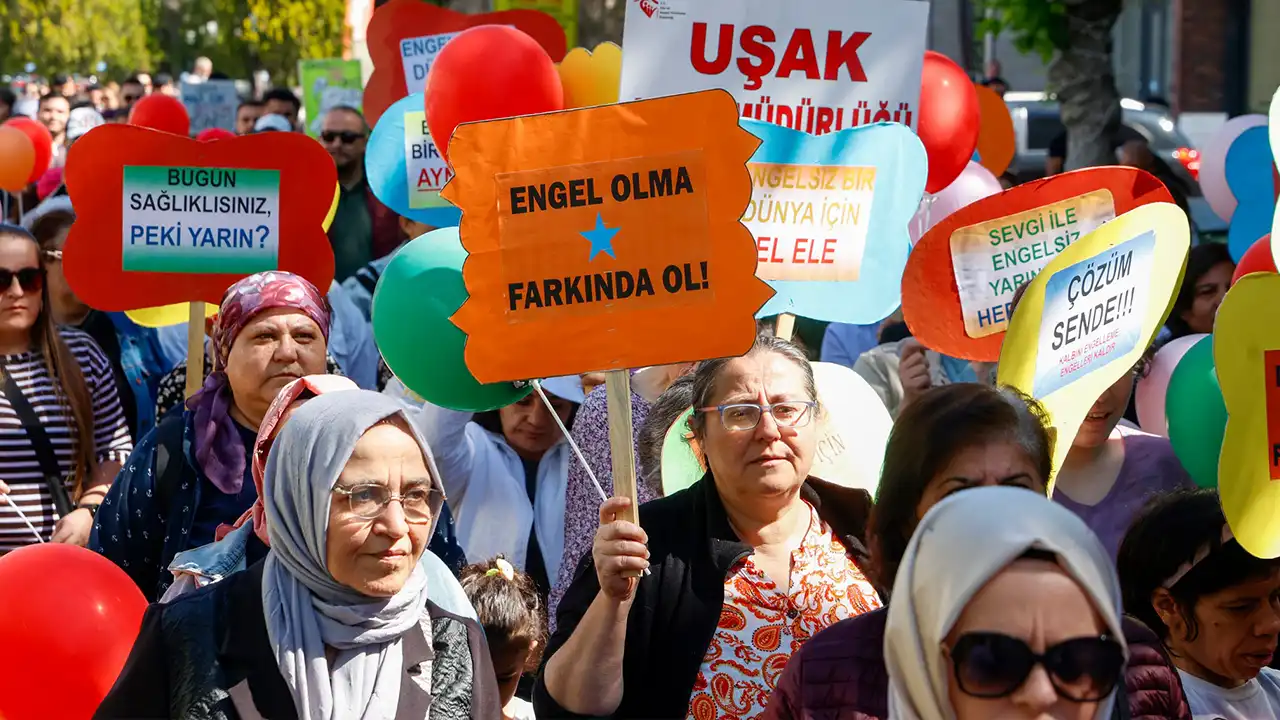 Engelliler Haftası Yürüyüş Uşak3