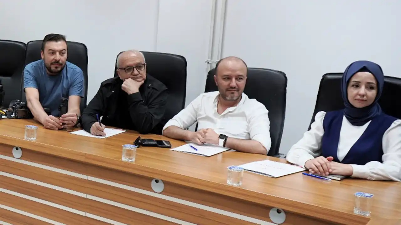 Sağlık Müdürü Basın Mensubu3