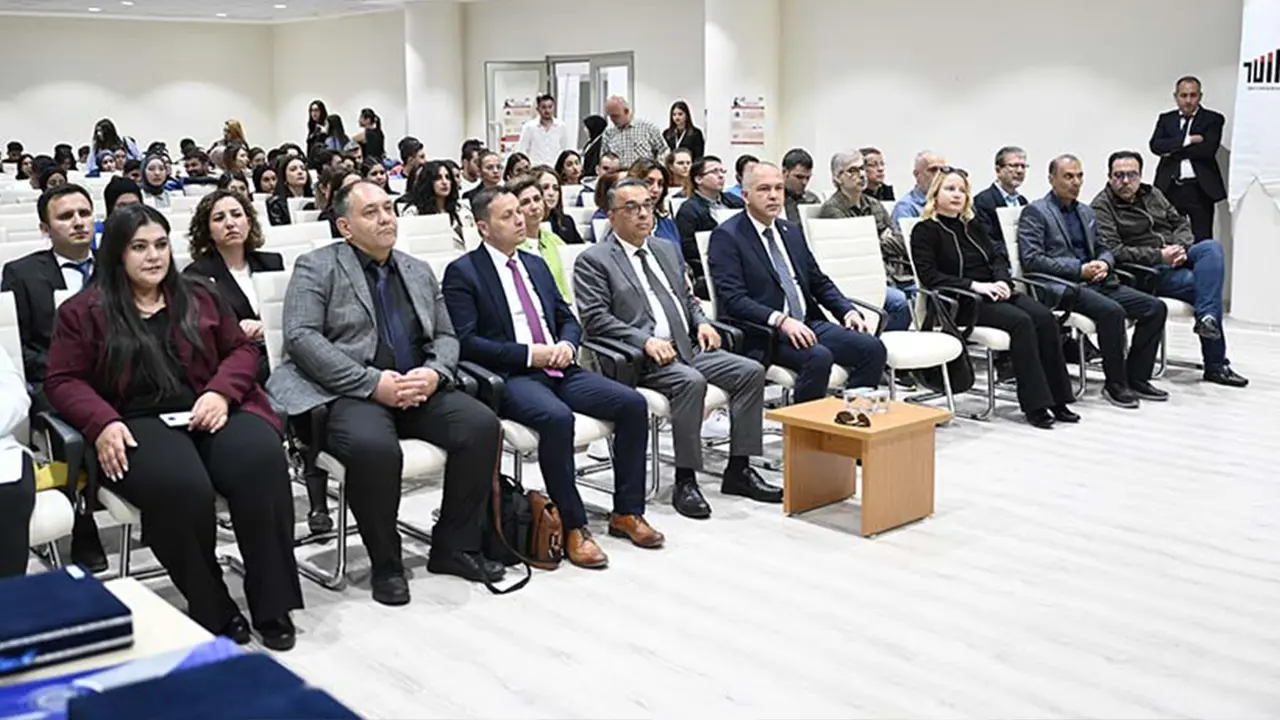 Tuik Uşak Üniversitesi Seminer