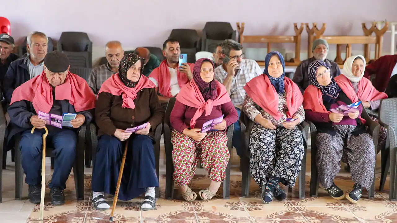 Uşak Köylerde Uygulamalı Yardım3