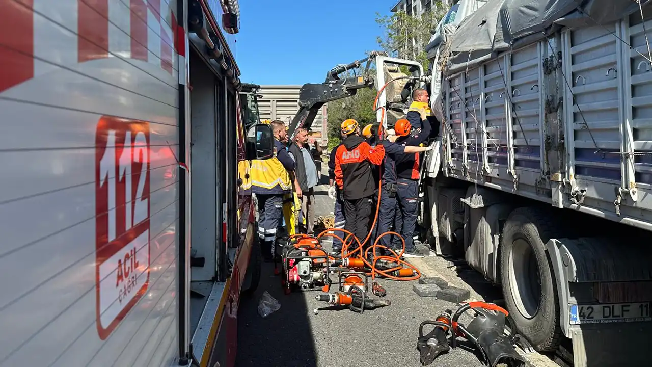 Uşak Tır Kaza Izmir Yolu2