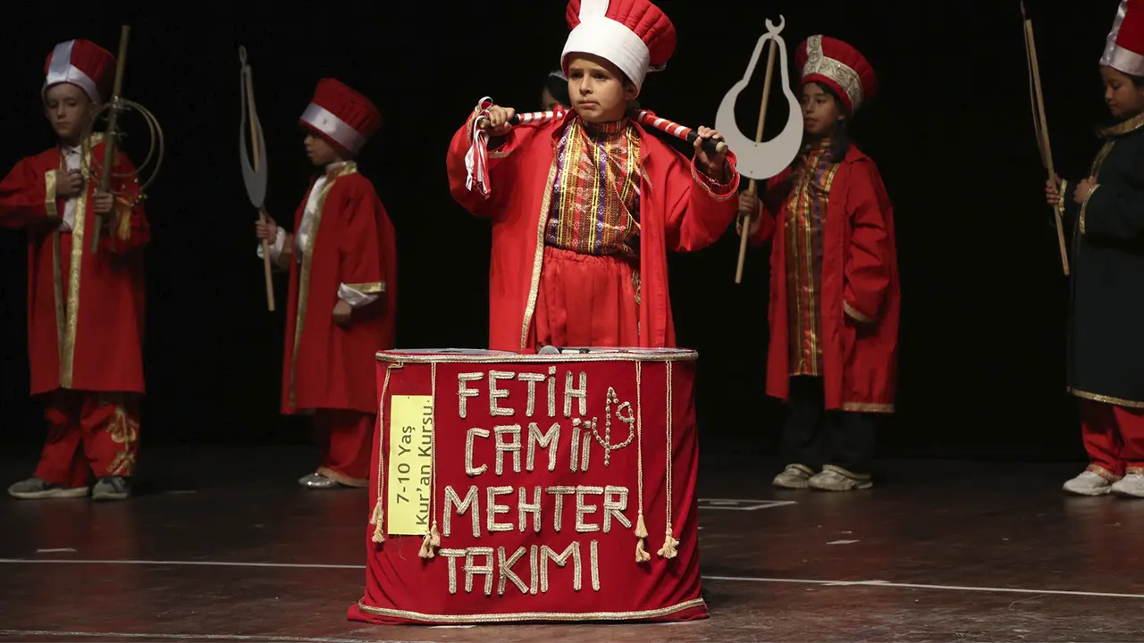 Uşak’ta Minik Yüreklerden Kur’an Tilaveti 1