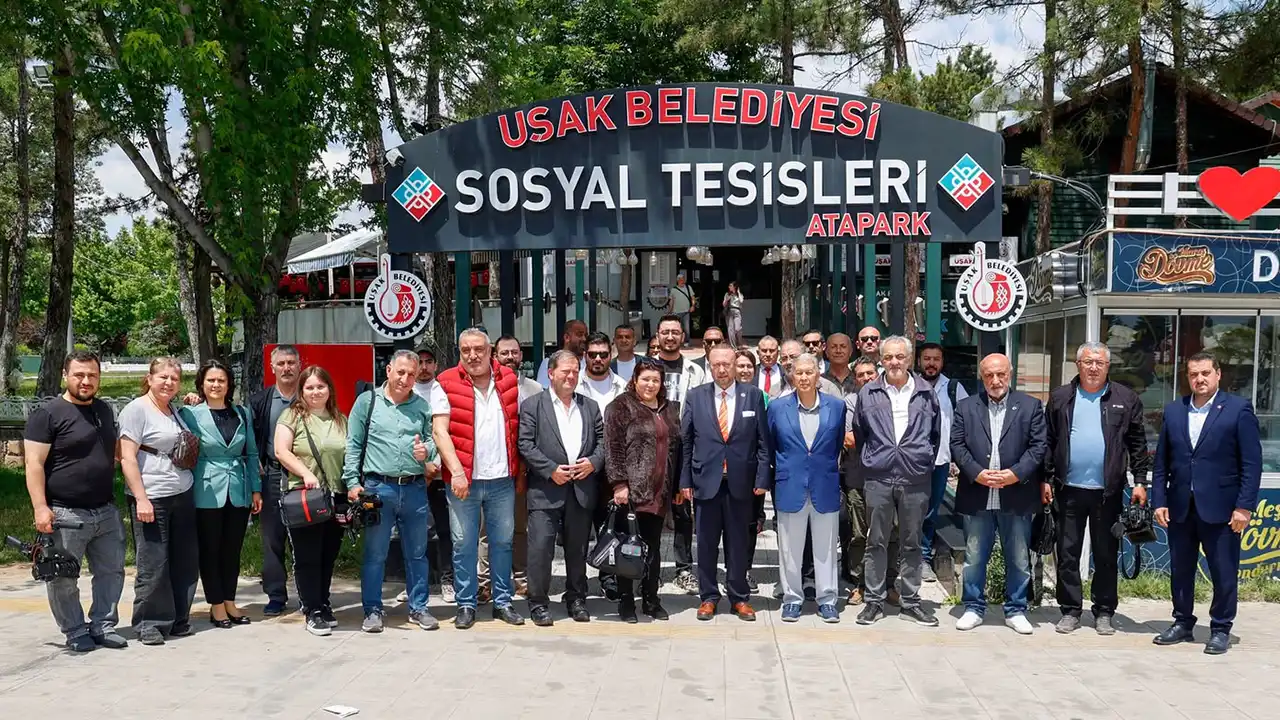 Başkan Yalım Gazeteciler Uşak3