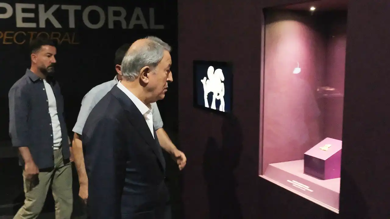 Hulusi Akar Akp Toplantı Uşak2
