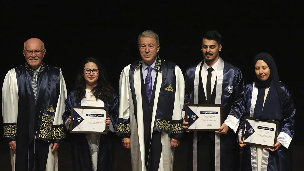 Hulusi Akar Uşak Üniversitesi Fahri Doktora 1