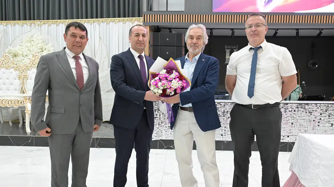 Iskender Pala Uşak Banaz Ziyaret4
