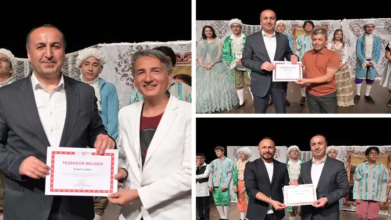 Uşak Fen Lisesi Cimri Tiyatro1