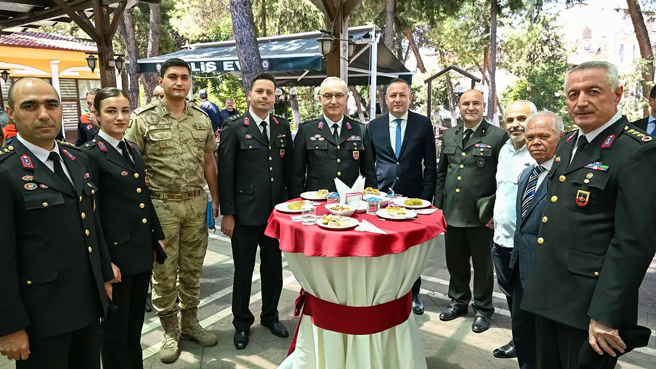 Uşak Protokol Bayramlaşma3