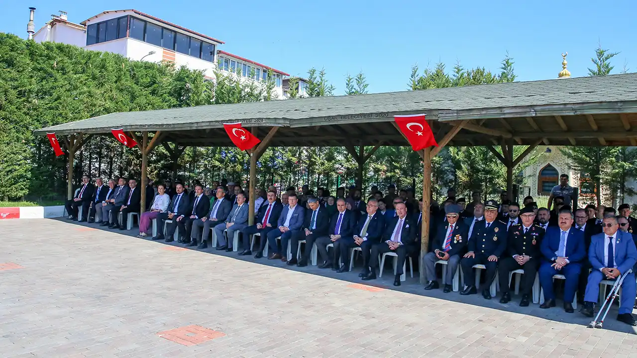 Uşak Şehitlik Protokol Ziyaret3