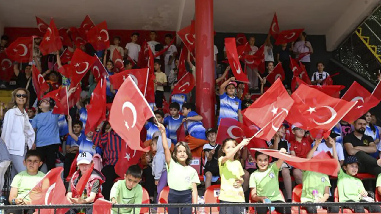 Uşak Valisi Halat Oyunu 2