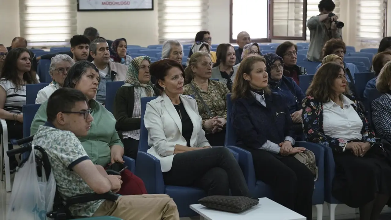 Uşaklı Vatandaşlara “Dijital Güvenlik” Semineri 1