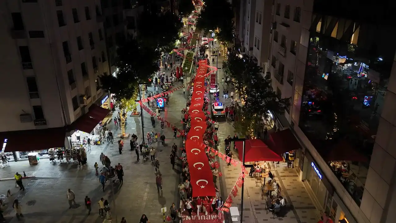 15 Temmuz Uşak Yürüyüş Kutlama1