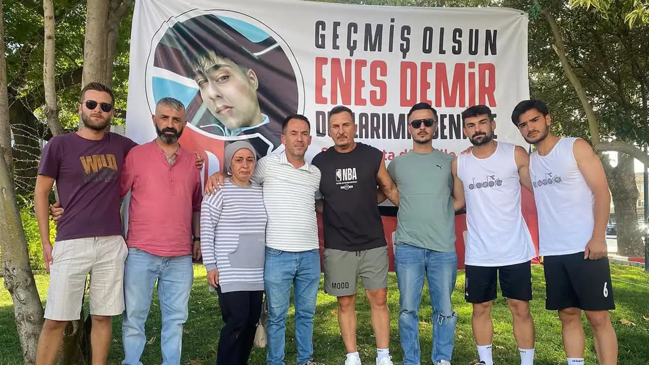 Enes Demir Uşak Hayır Etkinlik2
