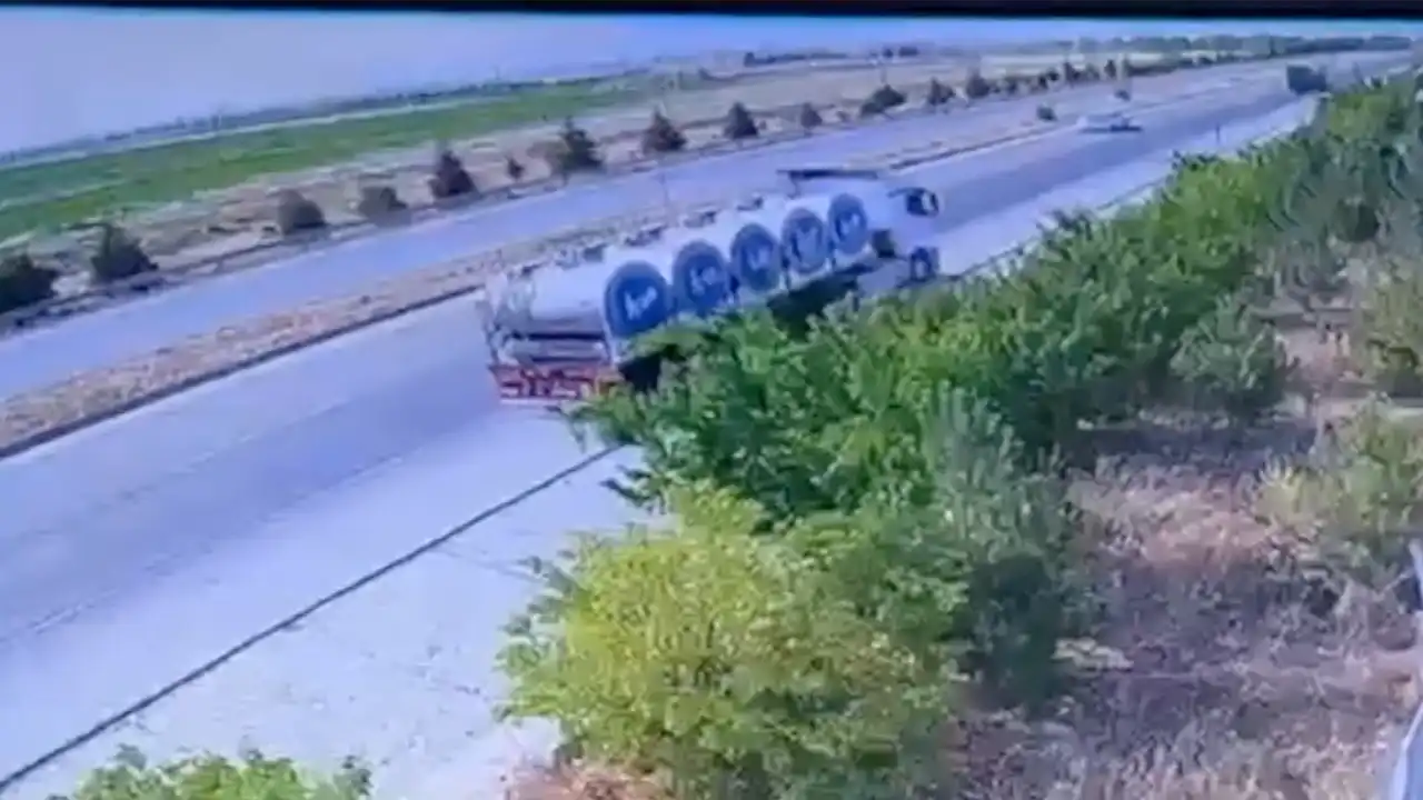 Süt Tankeri Kaza Otomobil Uşak2