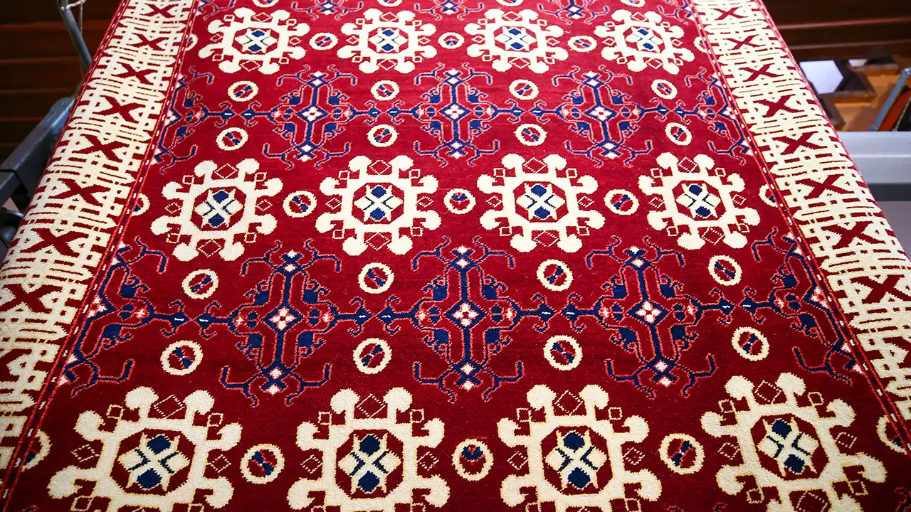 Uşak Ilmek Ilmek Halı Dokuma1