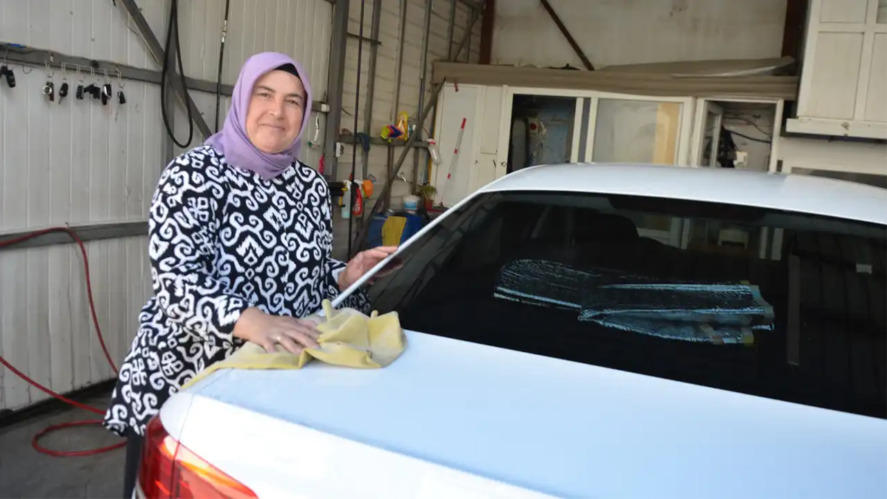 Yaşar Saraç Uşak Kadın Oto Yıkama2