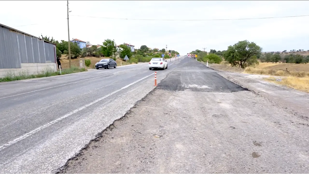Ali Karaoba Eşme Yeleğen Yol 1