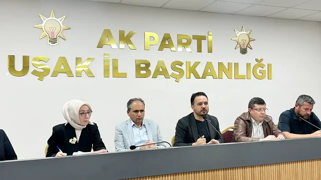 Ak Parti Uşak Yeni Üye3