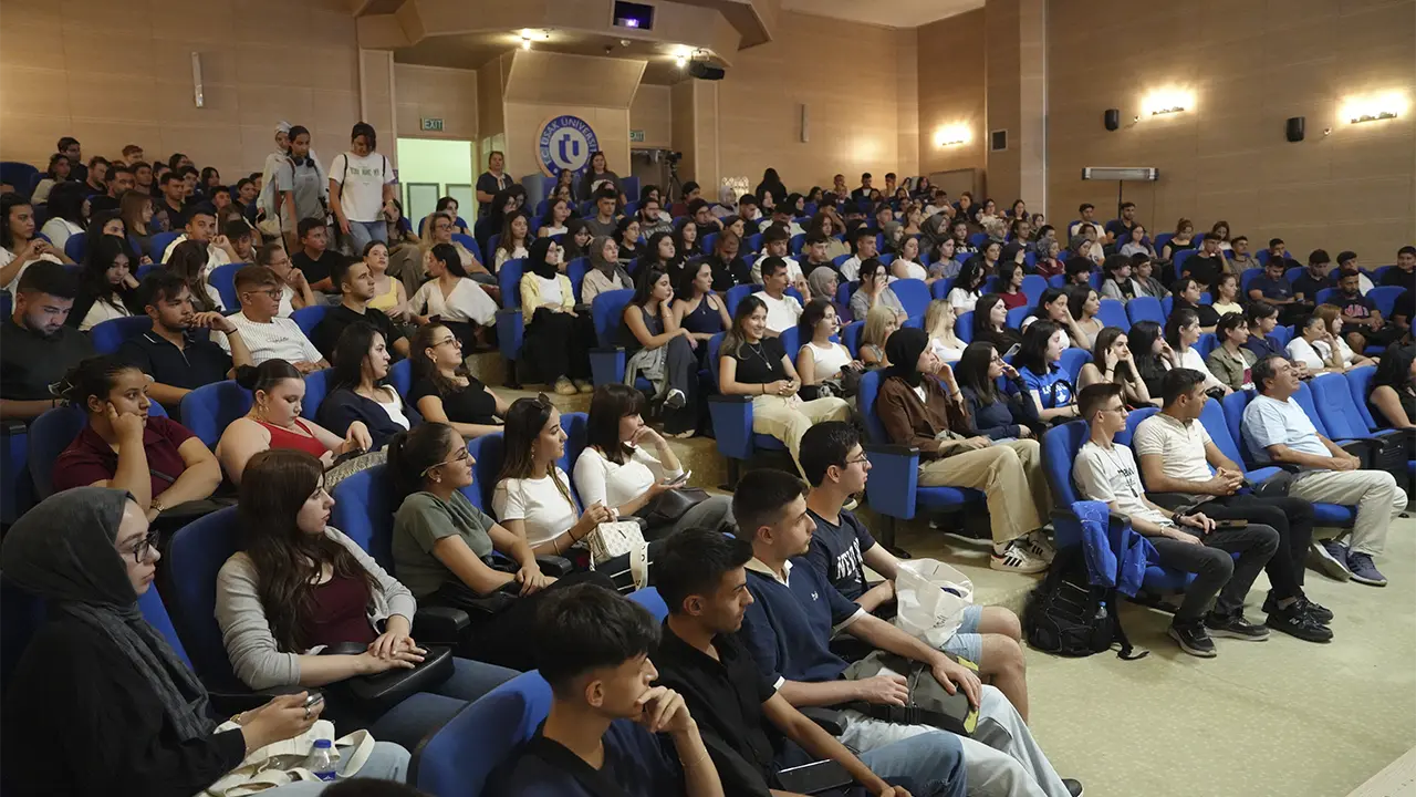 Narkotik Şube’den Uşak Üniversitesi’nde 'Bağımlılık Eğitimi'