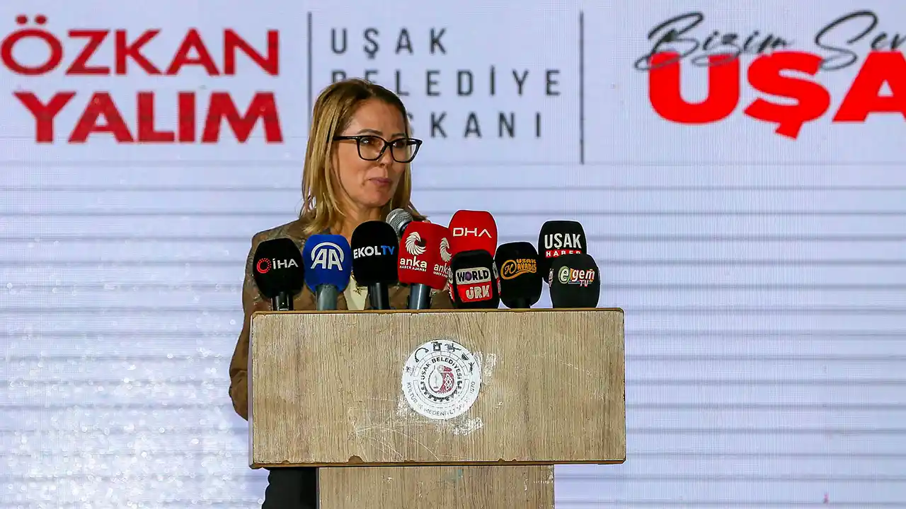 Özgür Özel Uşak Açılış3