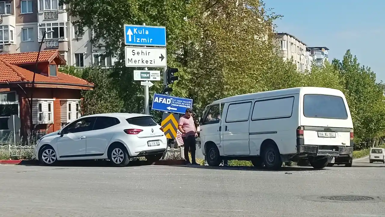 Stadyum Kavşak Uşak Kaza1