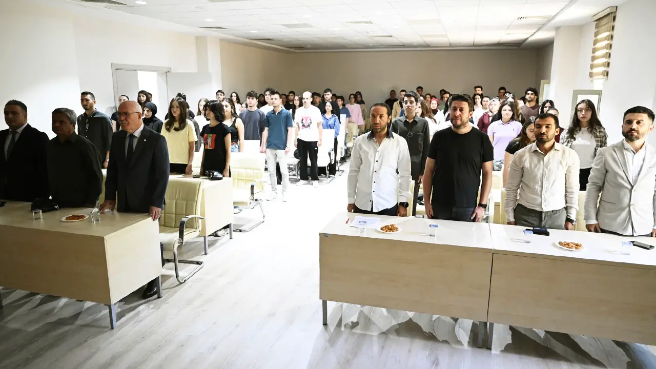 Uşak Üniversitesi’nde Genç Araştırmacılar Sahne Aldı 1