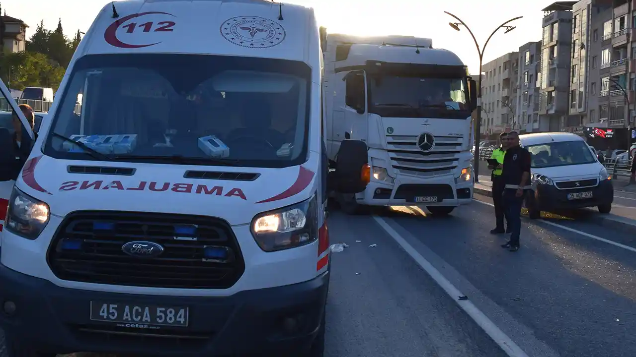 Uşak Izmir Kamyon Yaya Çarpma2