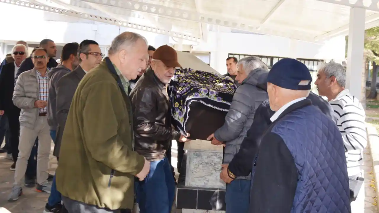 Döndü Başer Cenaze Uşak2