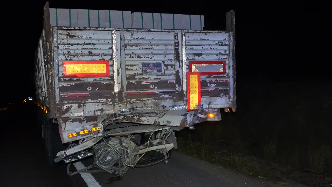 Kütahya Uşak Tır Kaza1