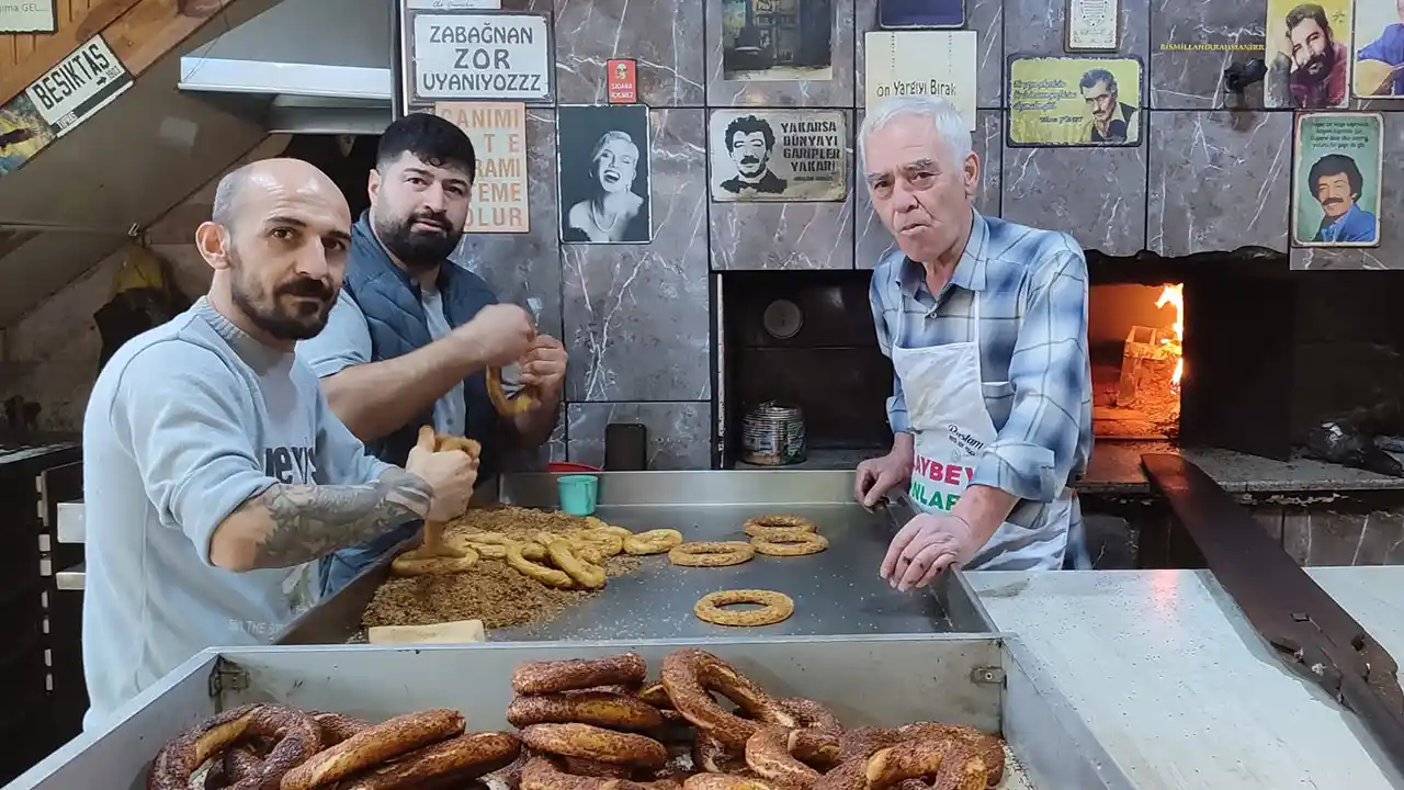 Necati Usta Simit Uşak1
