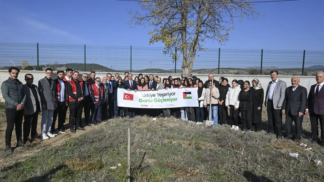 Vali Aktaş Fidan Dikimi Gazze Imam Hatip Lisesi 1