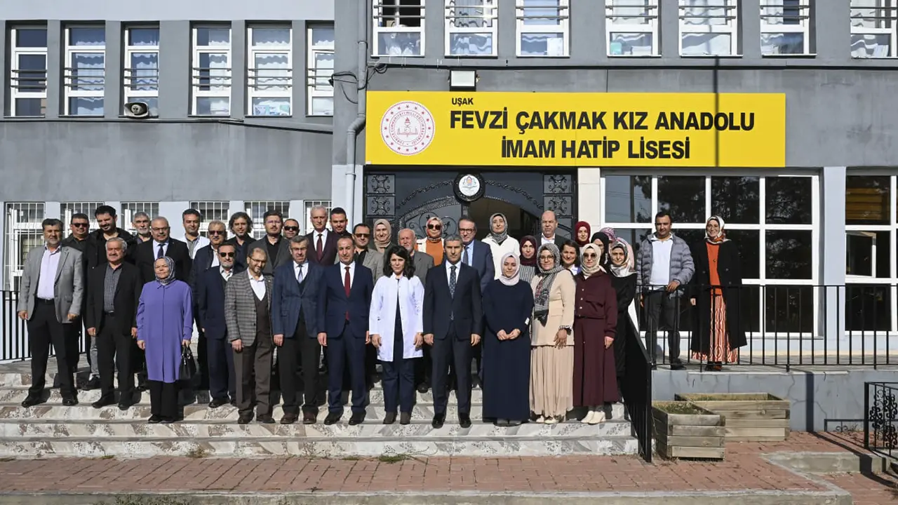 Vali Aktaş Fidan Dikimi Gazze Imam Hatip Lisesi 2